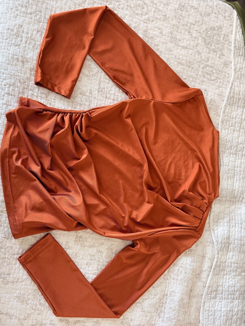 SHEIN Rust Long Sleeve Mock Neck Top - Picture 2 of 5